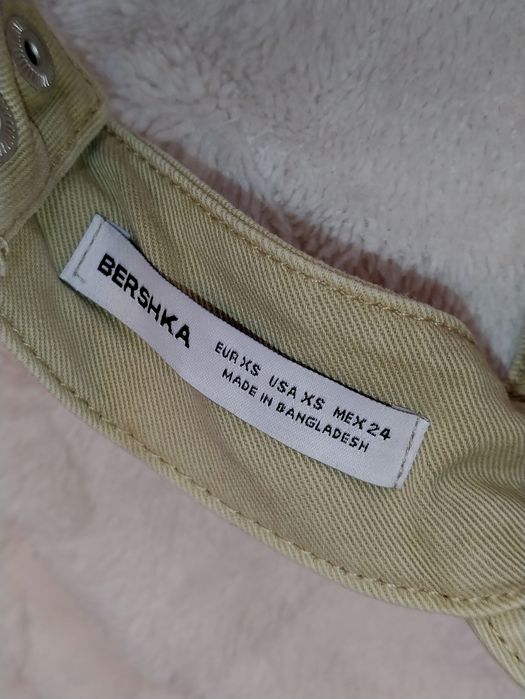 Джинсовое платье Bershka