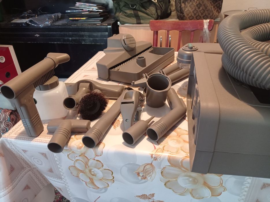 Пылесос и пылесос