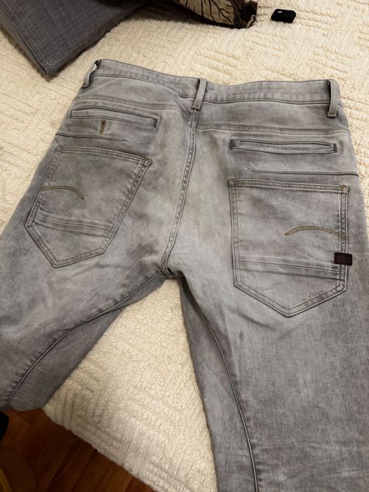 Продавам дънки втора употреба