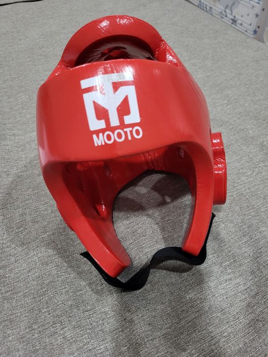 Шлем для каратэ,тхэквондо