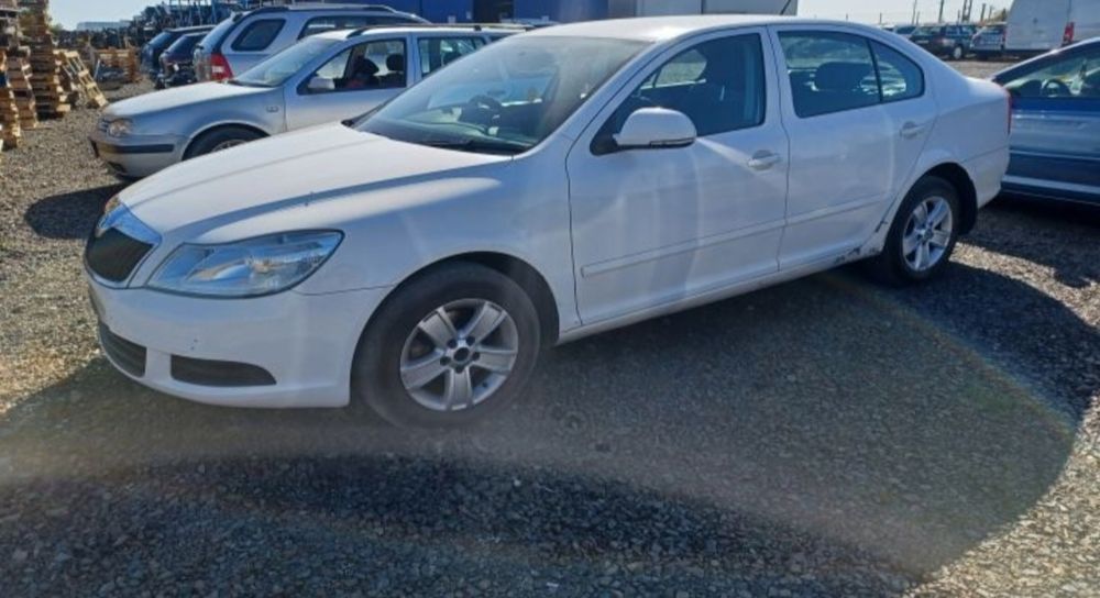 Dezmembrez Skoda Octavia 2 Facelift 1.6 CAY/CAYC