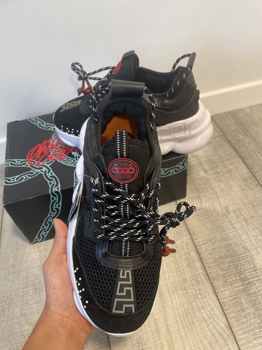 Versace Chain Reaction