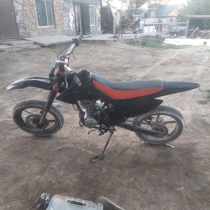 Эндуро  200 на ходу