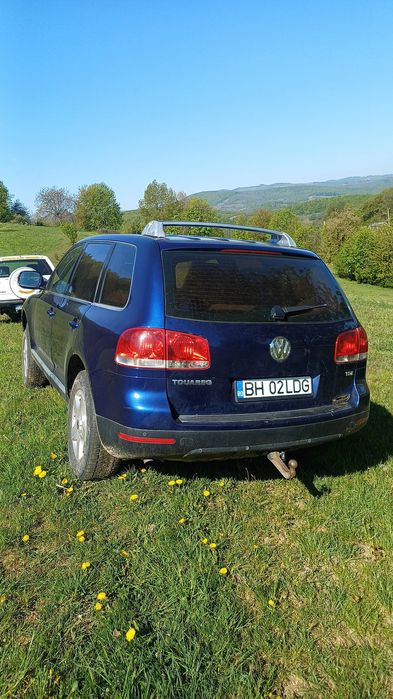 Vând Volkswagen Touareg 2.5 disel