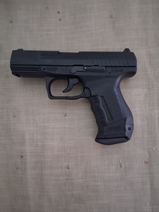 P: Walther P99 DAO
