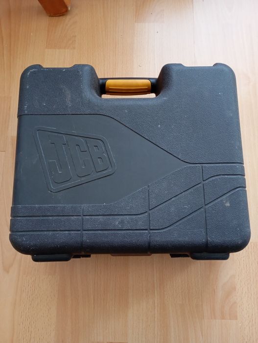 Ударен Винтоверт JCB