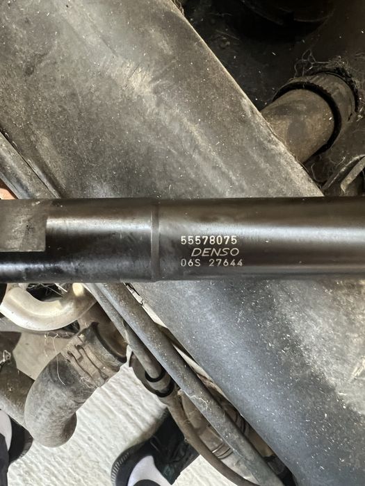 Injector opel astra j