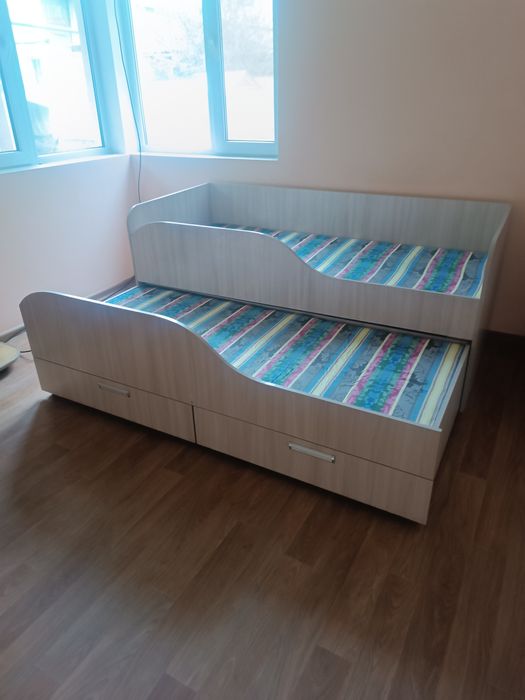Детская двухместная кровать