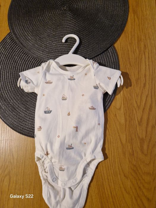 Бебешки дрешки H&M