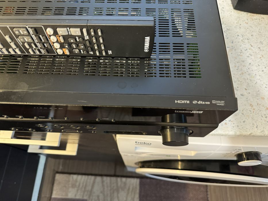 Yamaha RX-V371 resiver