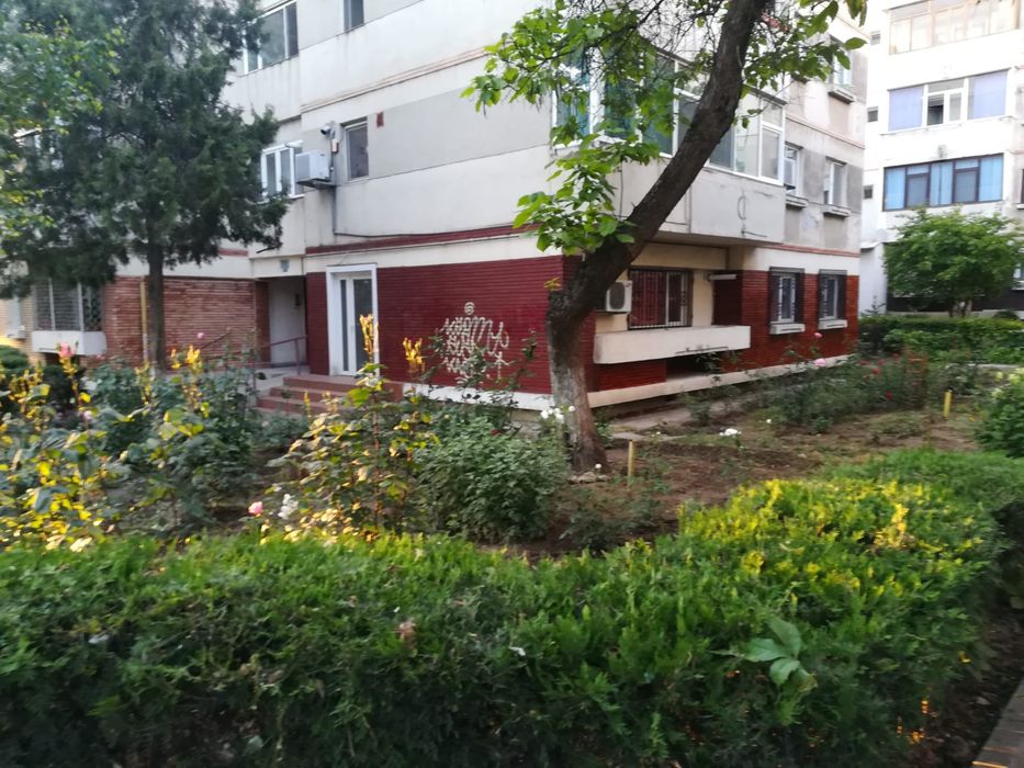 De inchiriat - Spatiu Comercial -  Constanta