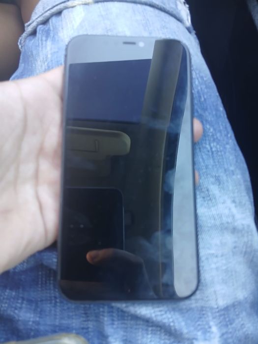 Vand iphone 11 128gb