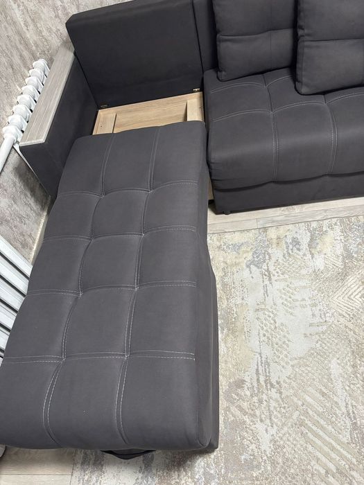 Угловой раскладной диван