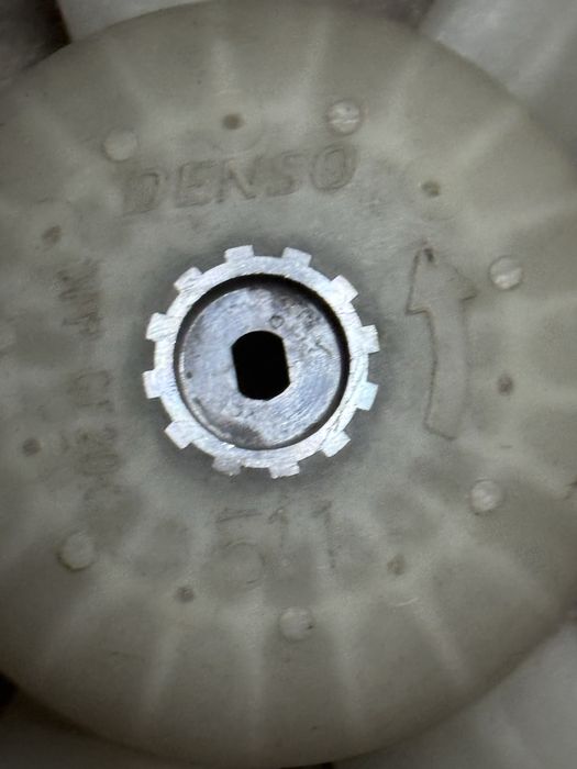 Крыльчатка лопасть  лексус рх 330