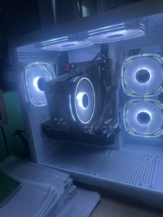 PC Gaming RGB i5-9400 / GTX 1660 Super 6GB / 16GB RAM / SSD 512GB – Rulează GTA V, CS2, Fortnite!