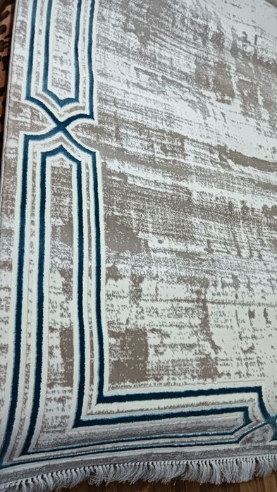 De vânzare covor nou