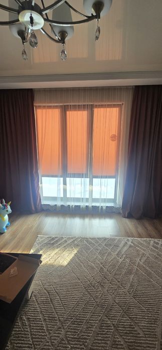 Продам шторы в отличном состоянии.