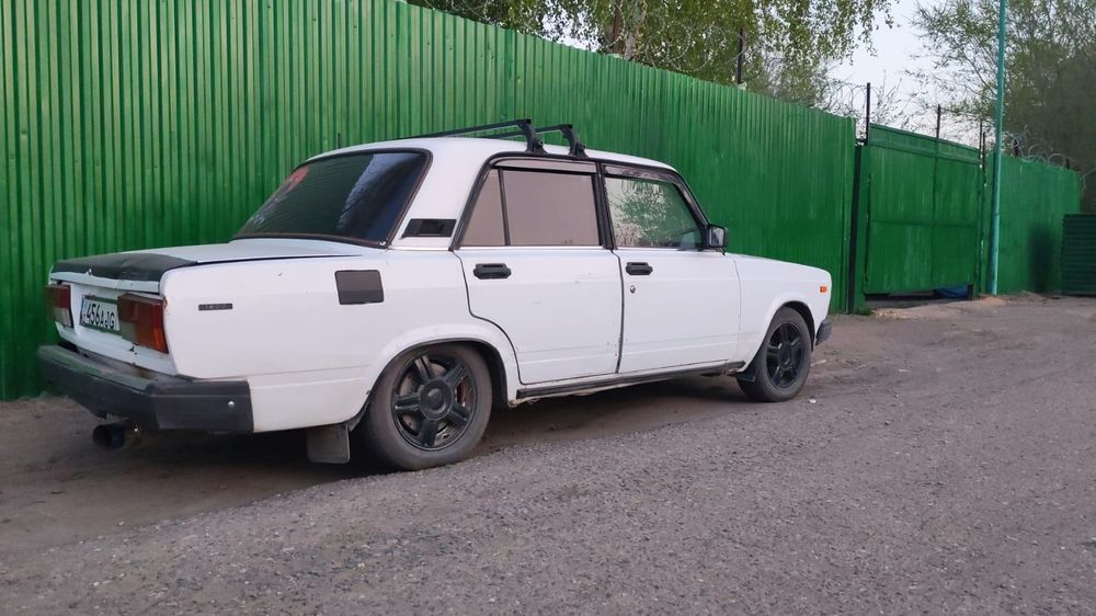 Автомашина ваз 2107