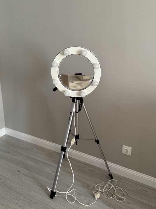 Штатив профессиональный с лампочками