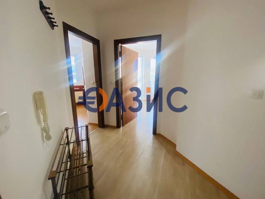 Продава се Двустаен апартамент в к.к. Слънчев бряг - 59 кв.м за 1185 €/кв.м - Снимка #5