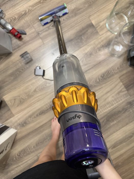 Пылесос Dyson V15