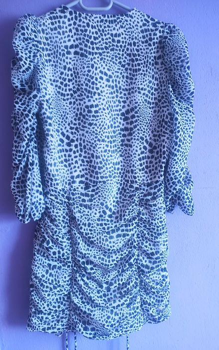 Нова рокля без етикет