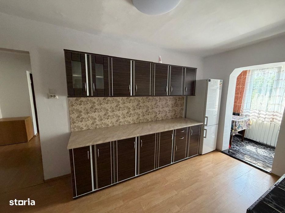 Apartament 3 camere - etajul 4 - bloc izolat, Dumbrava Nord