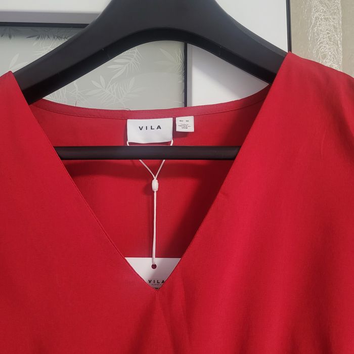 Rochita rosie noua Vila