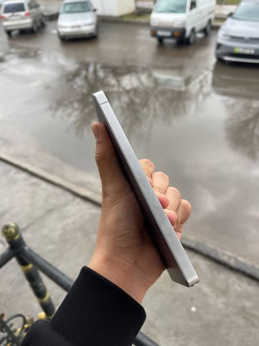 Samsung galaxy s25 ultra 5g 12/256gb holati 10/10