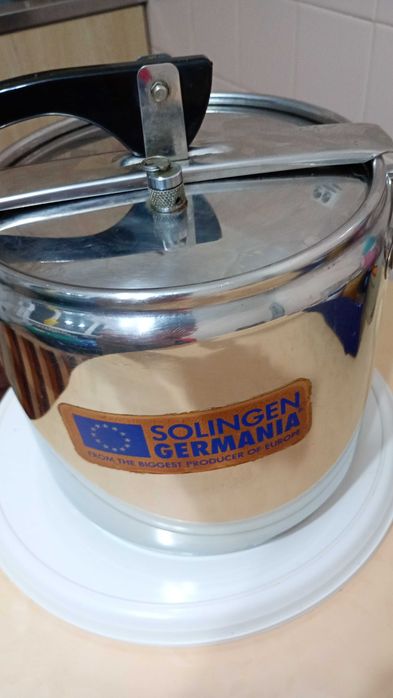 тенджера под налягане  на немската фирма "Солинген"