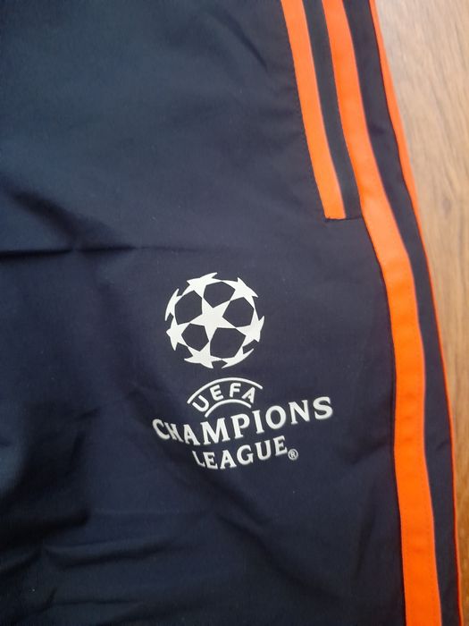 Adidas BAYERN MUNCHEN мъжко долнище 2XL размер.