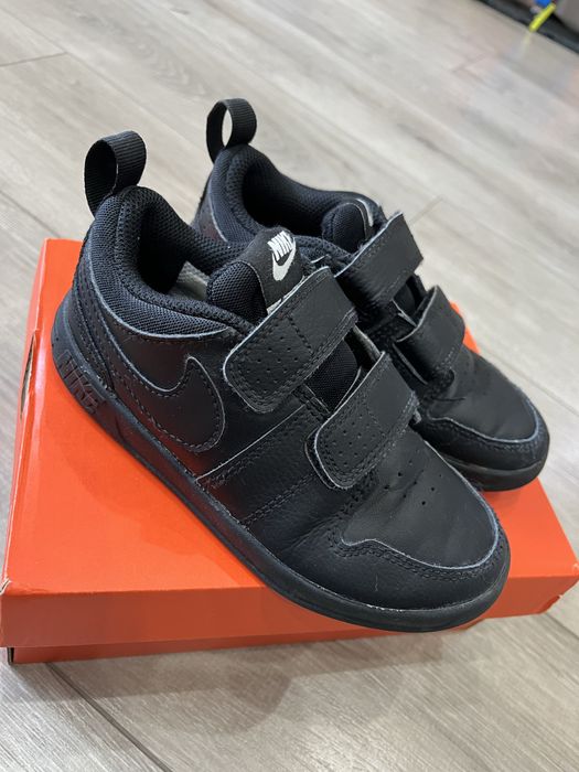 Детски спортни обувки Nike