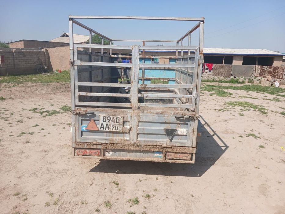 Moshina uchun tilichka