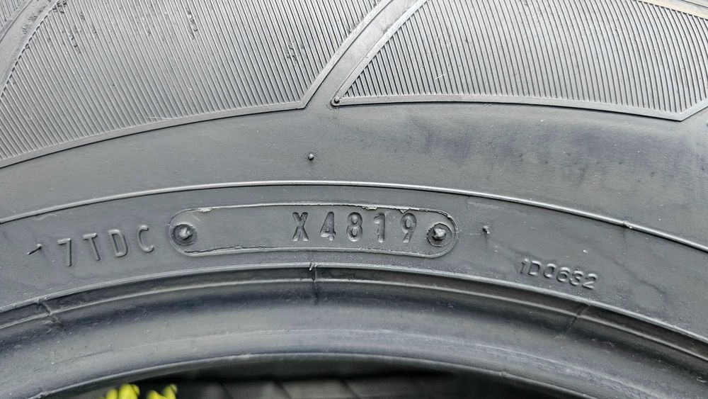Anvelope  235/60/18 DUNLOP vara