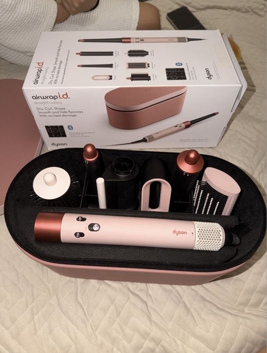 Dyson stailer HS08