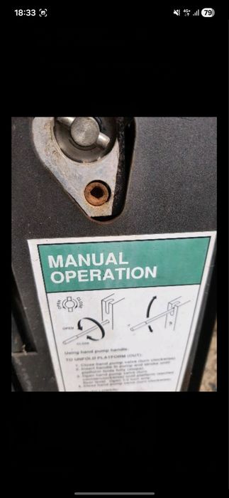 Хидравлична платформа (лифт) за инвалидни колички за бус
