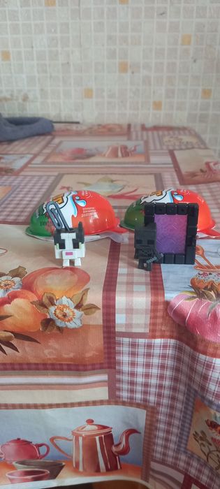 Продам киндер джой майнкрафт