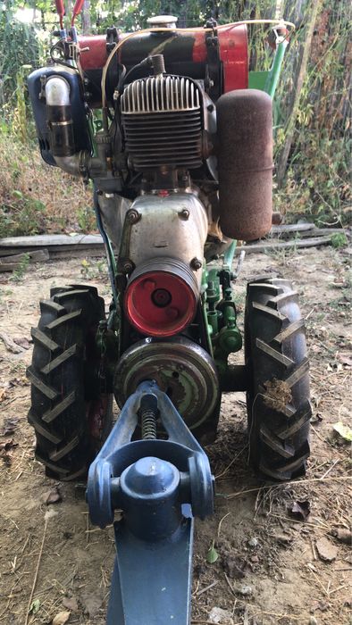 Vand motocositoare pe benzina