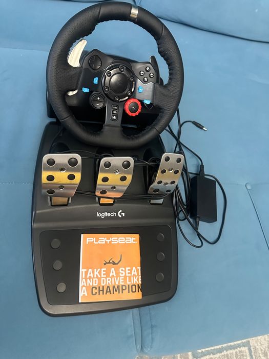 Продам игровой руль Logitech G29 Driving force