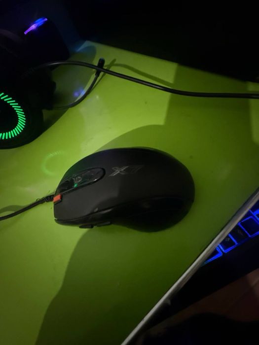 Мышка Х7 сотилади