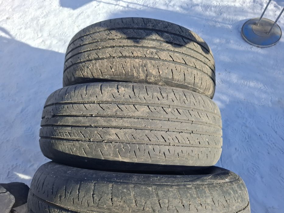 Продам резину с шарана