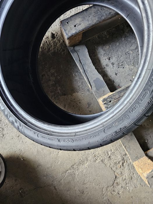 2 anvelope vara 245 35 18 Michelin PilotSuperSport  6mm