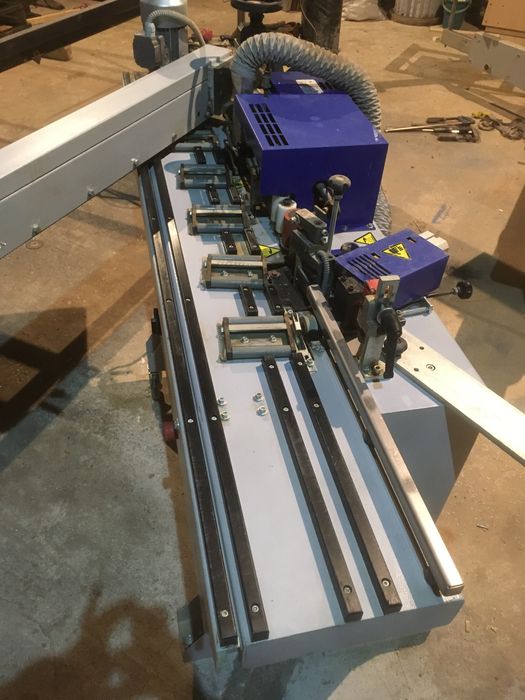 Felder G200 . Masina aplicat cant