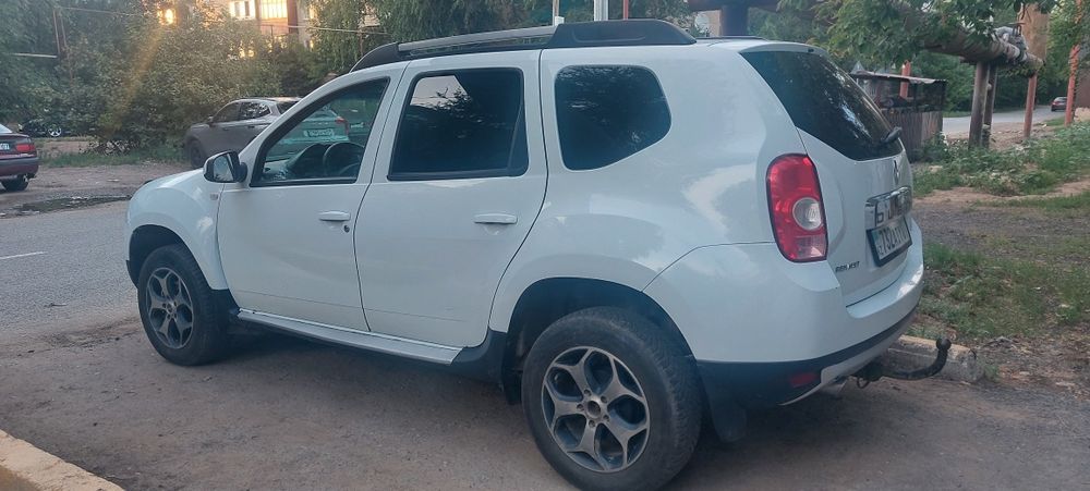 Рено дастер 4WD  в отличном состоянии