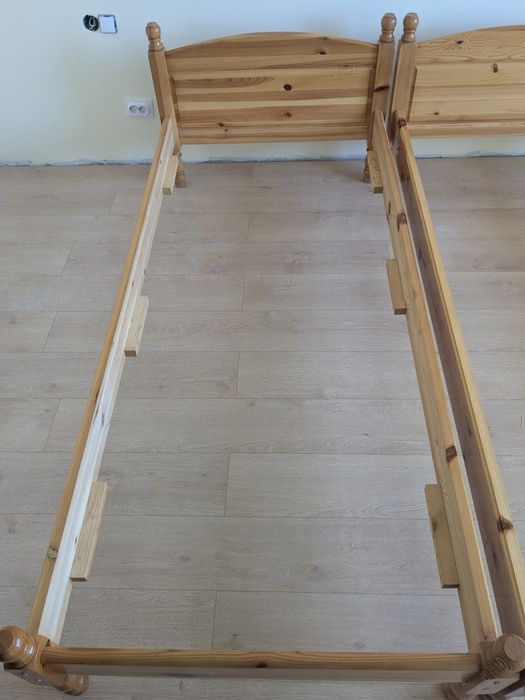 Чамови легла с матрак