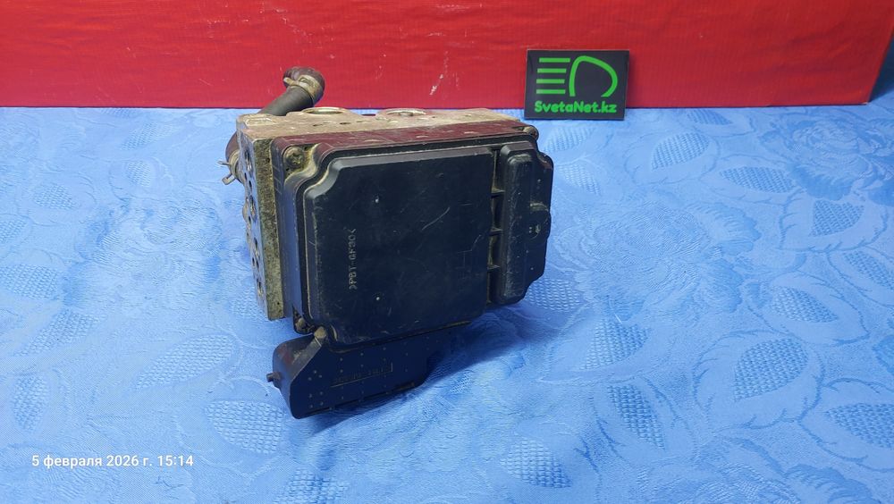 Блок ABS Toyota Camry 30 35