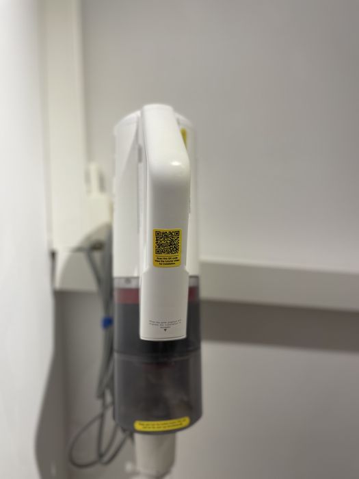 Пылесос вертикальный проводной deerma