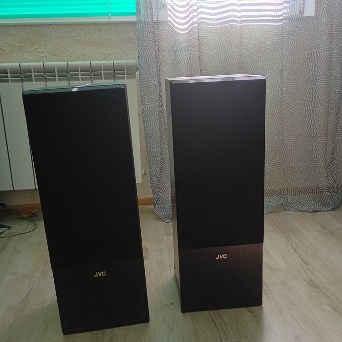Усилвател JVC + тонколони JVC