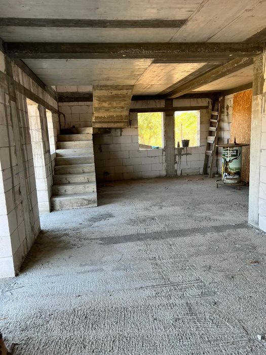 Casa (pensiune) rosu