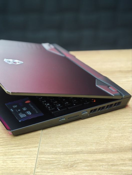 MSI Raider GE77 HX  rtx 3070ti i7 12800hx